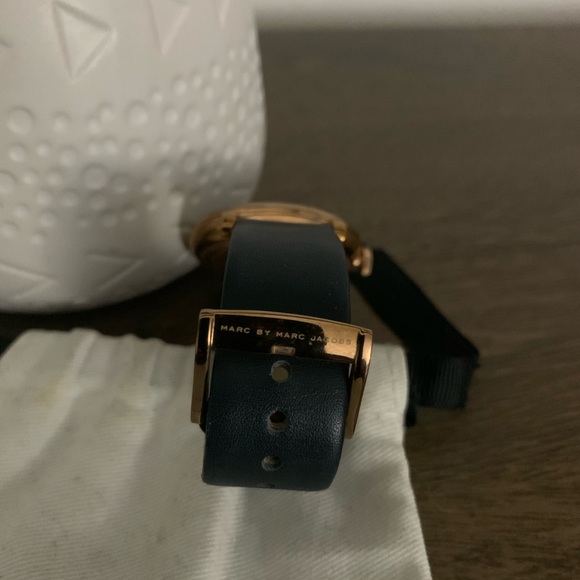 Marc Jacobs watch - Picture 2 of 5